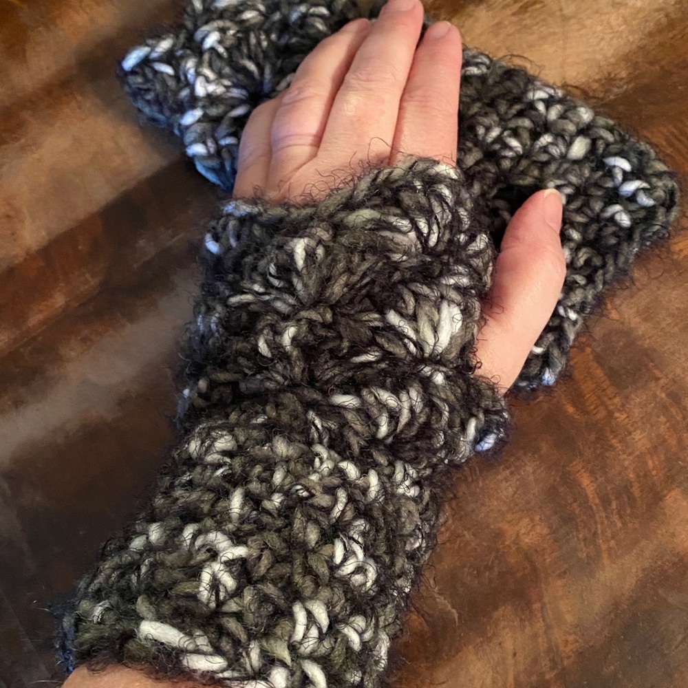 Crochet Fingerless Wrist Warmers Texting Gloves BW